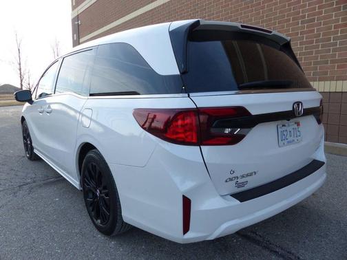 2025 Honda Odyssey Sport L 4dr Mini Van