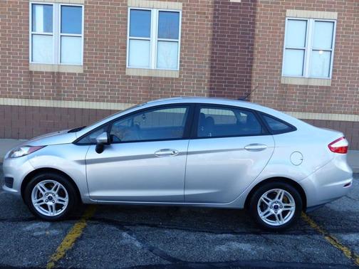 2018 Ford Fiesta SE 4dr Sedan