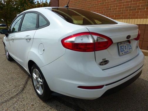 2018 Ford Fiesta SE 4dr Sedan