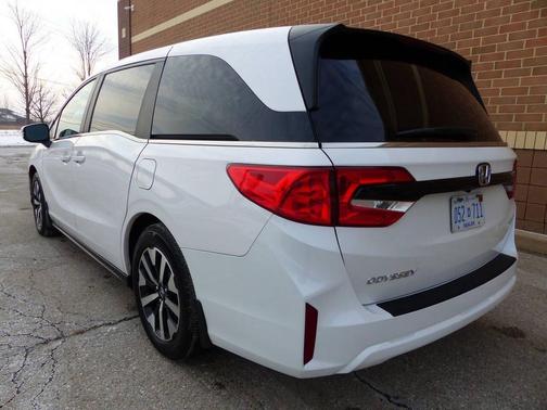 2025 Honda Odyssey EX L 4dr Mini Van