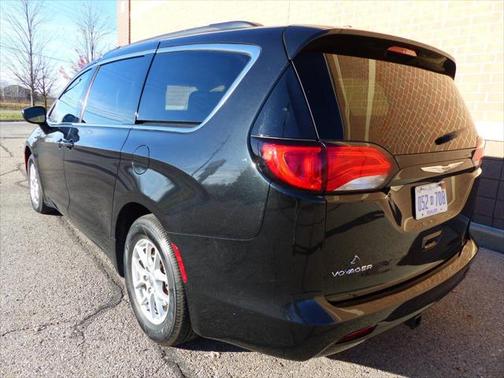 2021 Chrysler Voyager LXI