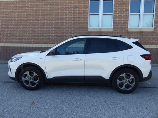 White 2025 Ford Escape ST-Line