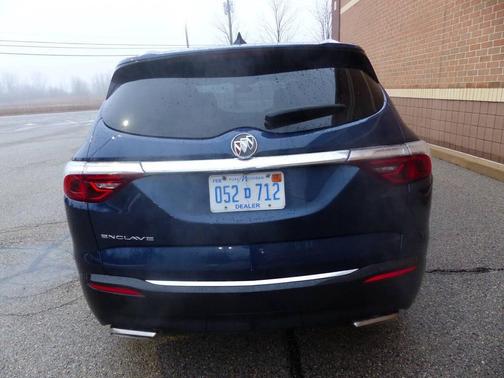 2023 Buick Enclave Essence FWD