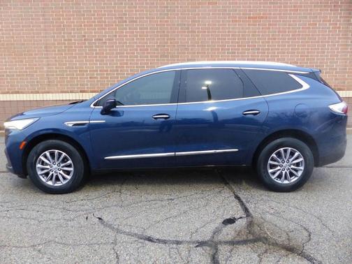 2023 Buick Enclave Essence FWD