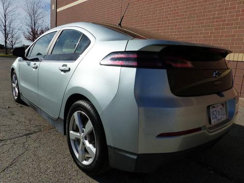 2012 Chevrolet Volt Base