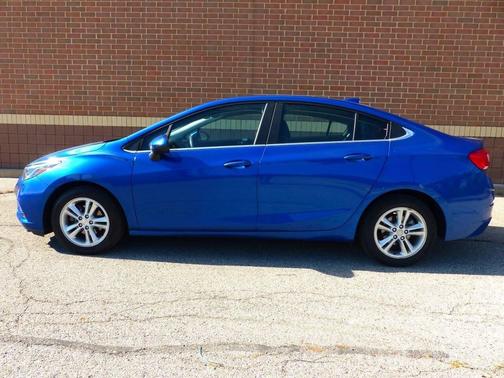 2017 Chevrolet Cruze LT