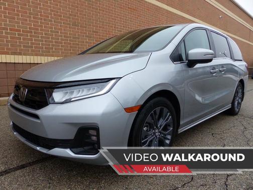 2025 Honda Odyssey Touring 4dr Mini Van