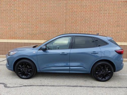 2024 Ford Escape ST-Line Elite