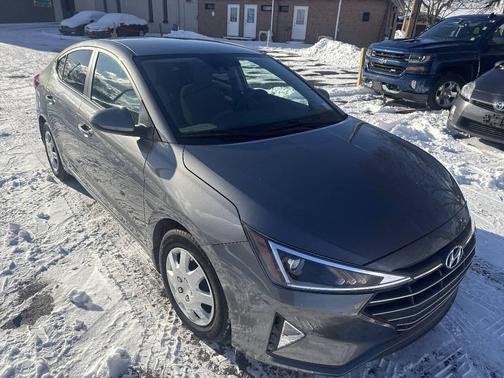 2020 Hyundai ELANTRA SE