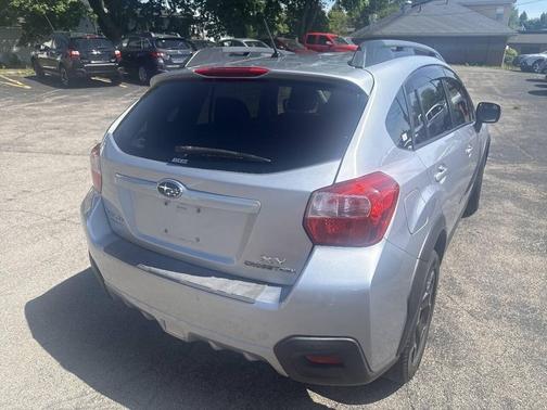 Ice Silver Metallic 2014 Subaru XV Crosstrek 2.0i Premium