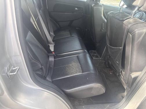 Bright Silver Metallic Clearcoat 2012 Jeep Liberty Sport