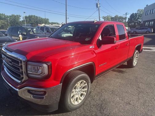 Victory Red 2017 GMC Sierra 1500 SLE