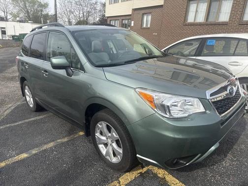 Jasmine Green Metallic 2014 Subaru Forester 2.5i Limited