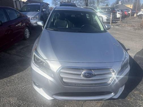 Ice Silver Metallic 2016 Subaru Legacy Limited