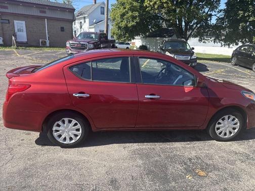 2017 Nissan Versa 1.6 SV