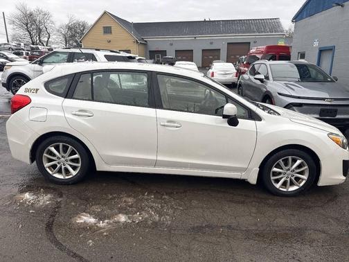 2014 Subaru Impreza 2.0i Premium
