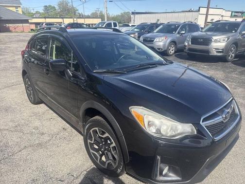 Crystal Black Silica 2016 Subaru Crosstrek 2.0i Premium