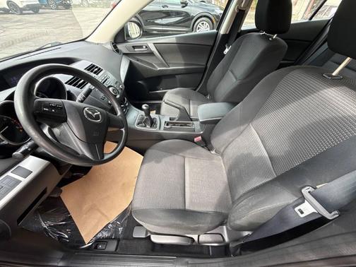 2013 Mazda Mazda3 i SV