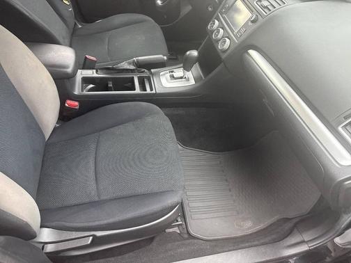 2015 Subaru Impreza 2.0i