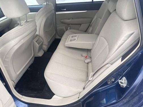 2011 Subaru Outback 3.6 R Premium