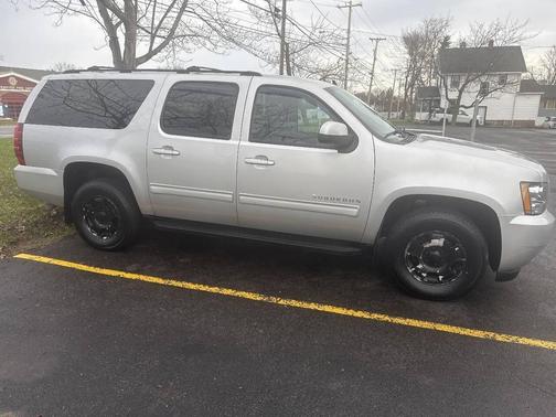 2012 Chevrolet Suburban 1500 LS