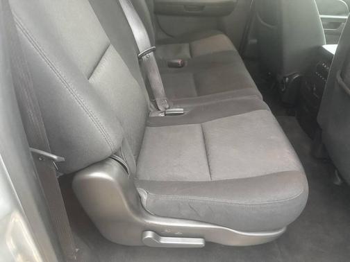 2012 Chevrolet Suburban 1500 LS