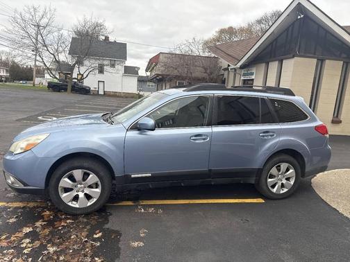 2012 Subaru Outback 2.5i Premium