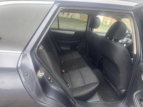 2016 Subaru Outback 2.5i