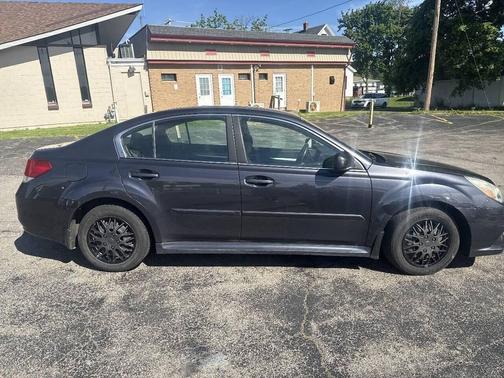 Graphite Gray Metallic 2013 Subaru Legacy Base