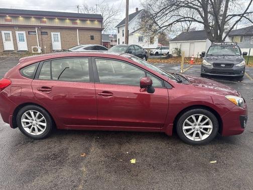2014 Subaru Impreza 2.0i Premium