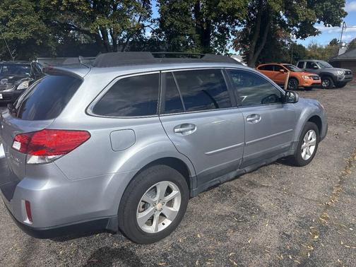 2014 Subaru Outback 2.5i Premium