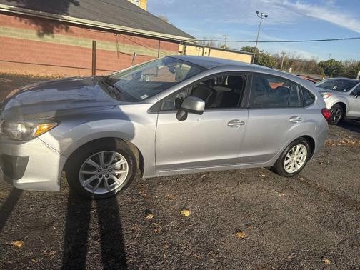 2014 Subaru Impreza 2.0i Premium