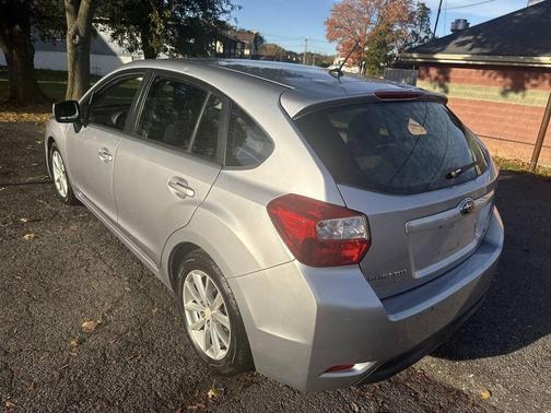 2014 Subaru Impreza 2.0i Premium