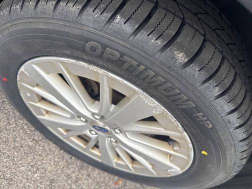 2017 Subaru Impreza 2.0i Premium