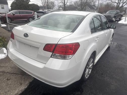 2014 Subaru Legacy Base