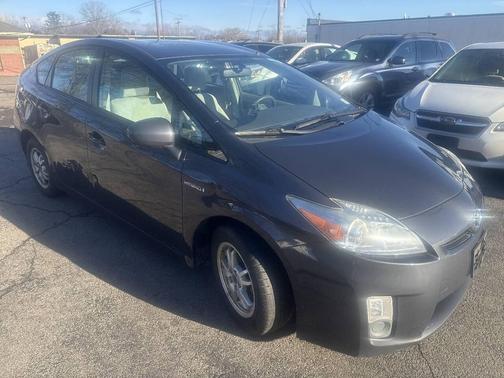 2010 Toyota Prius III