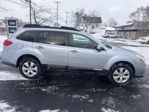 2012 Subaru Outback 2.5i Premium