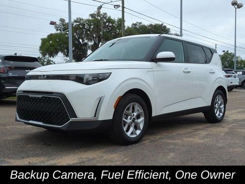 Snow White Pearl 2025 Kia Soul LX