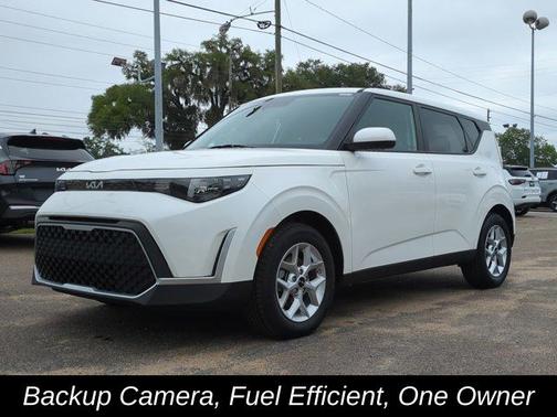 Snow White Pearl 2025 Kia Soul LX