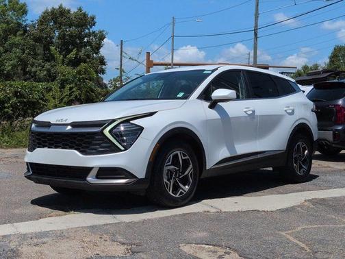 Snow White Pearl 2025 Kia Sportage LX