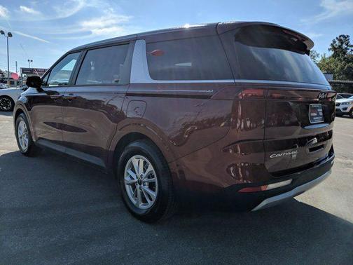 2022 Kia Carnival LXS