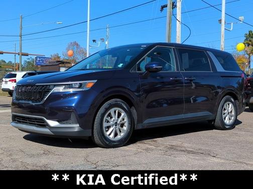 2024 Kia Carnival LX