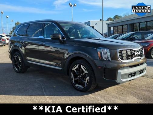 Dark Moss 2023 Kia Telluride S SUV