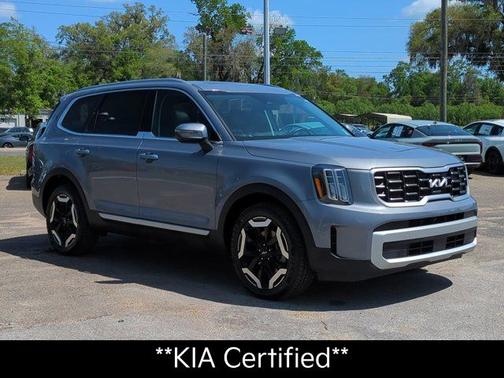 Everlasting Silver 2025 Kia Telluride S