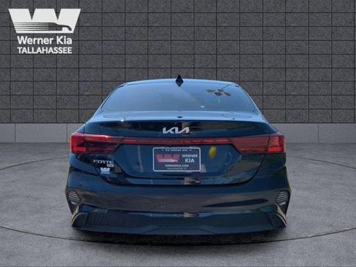 2024 Kia Forte LX