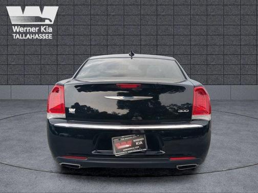 2023 Chrysler 300 Touring