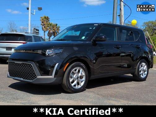 Fusion Black 2025 Kia Soul LX