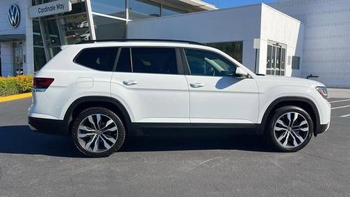 2022 Volkswagen Atlas 3.6L SE w/Technology