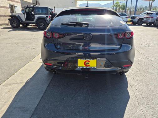 2020 Mazda Mazda3 FWD w/Premium Package