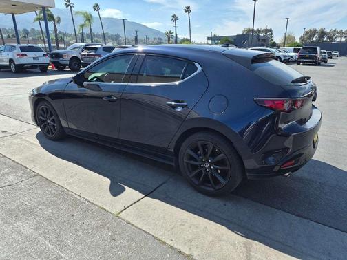 2020 Mazda Mazda3 FWD w/Premium Package